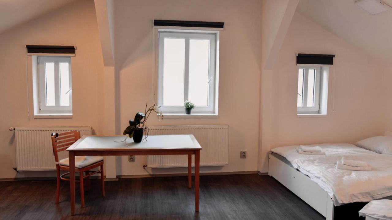 Apartmany Centrum Novy Bor Exterior photo